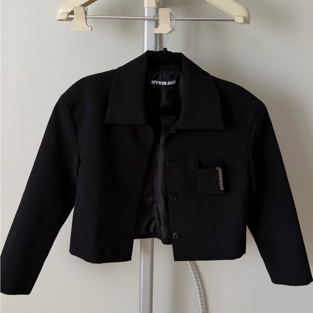 NWOT Hyein Seo black boxy cropped broad blazer jacket, size 1/ Small